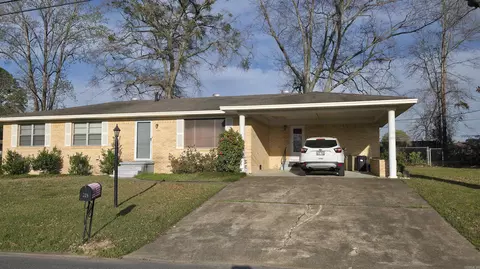 206 N 27th St, Arkadelphia, AR 71923