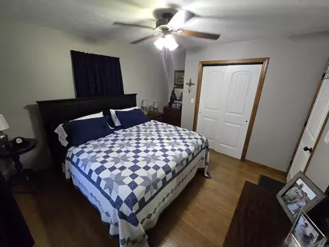 Bedroom - 225 Dogwood Trl, Quitman, AR 72131 photo 10 of 10