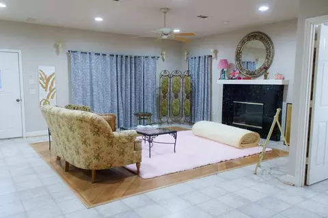 Living - 239 W 1st St, Ulm, AR 72170 photo 1 of 2