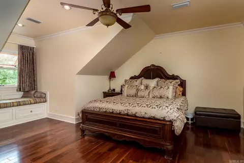 Bedroom - 263 Lakeview Dr, Edgemont, AR 72044 photo 2 of 4
