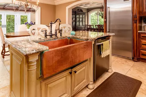 Kitchen - 263 Lakeview Dr, Edgemont, AR 72044 photo 6 of 8