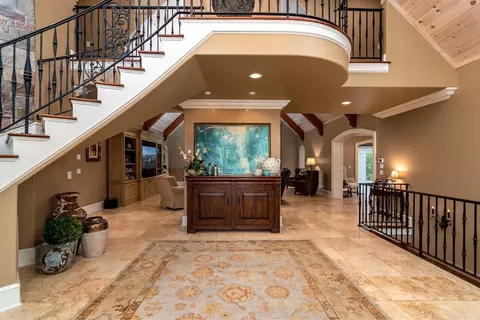 Entry Way - 263 Lakeview Dr, Edgemont, AR 72044 photo 3 of 4