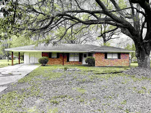 1700 S Tennessee St, Crossett, AR 71635