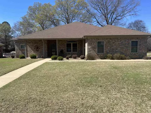317 Fair Oaks Cv, Jacksonville, AR 72076