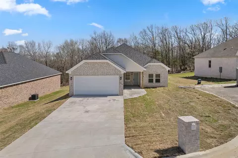 516 Madeleine Cir, Austin, AR 72007