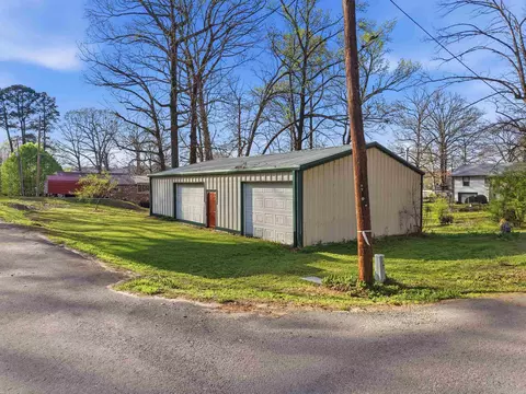 11 Crafton Dr, Mayflower, AR 72106