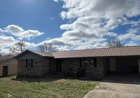 5706 Twin Pine Dr, Paragould, AR 72450