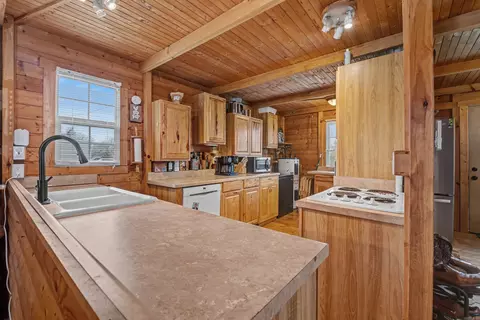 Kitchen - 82 Mckenzie Ln, Scott, AR 72142 photo 1 of 3