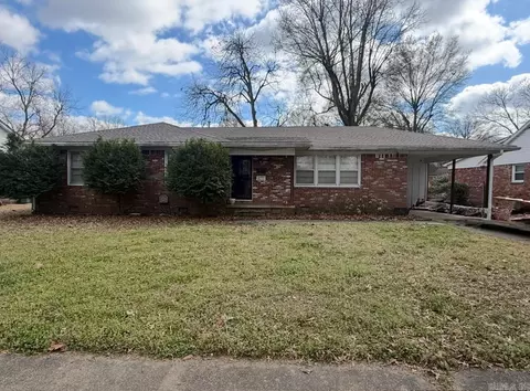 421 Cedar Ln, Blytheville, AR 72315