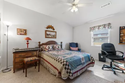 Bedroom - 38 Devonshire Cir, Lakeview, AR 72642 photo 1 of 5