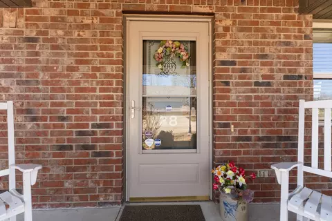 Entry Way - 38 Devonshire Cir, Lakeview, AR 72642 photo 1 of 1