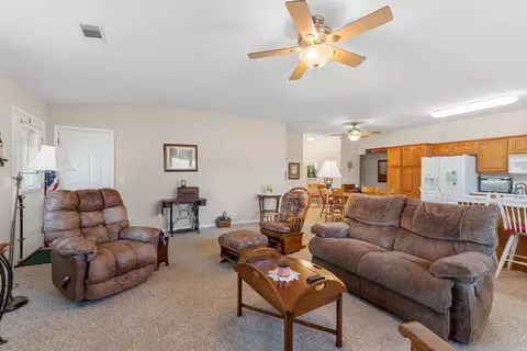 Living - 38 Devonshire Cir, Lakeview, AR 72642 photo 2 of 4