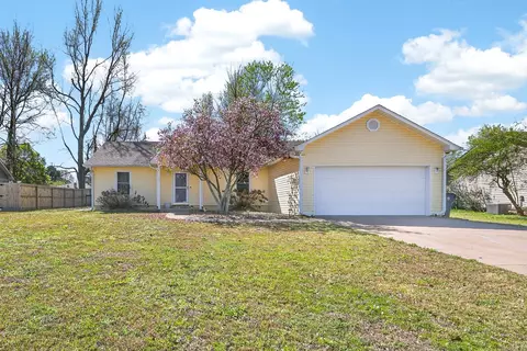 37 Red Oak Dr, Cabot, AR 72023