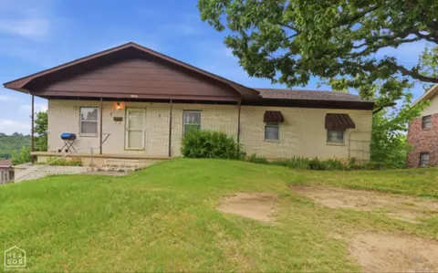 5820 Alta Vista Dr, North Little Rock, AR 72118