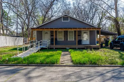 240 Ash St, Conway, AR 72034