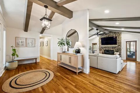 Entry Way - 9721 Congo Rd, Benton, AR 72019 photo 2 of 2