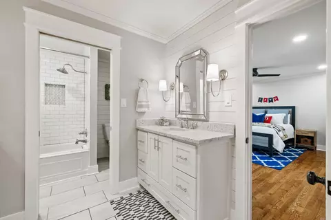 Bath - 9721 Congo Rd, Benton, AR 72019 photo 7 of 8