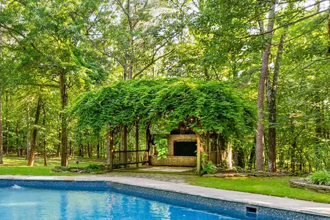 Exterior - 9721 Congo Rd, Benton, AR 72019 photo 9 of 12