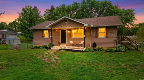 303 Washington St, Mountain View, MO 65548