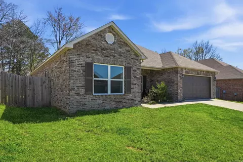 2020 Mary Alice Dr, Conway, AR 72032