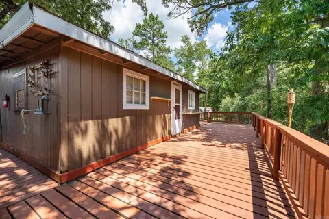 Exterior - 1734 Crosstrails Rd, De Queen, AR 71832 photo 5 of 12