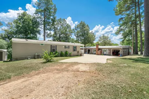 Exterior - 1734 Crosstrails Rd, De Queen, AR 71832 photo 9 of 12
