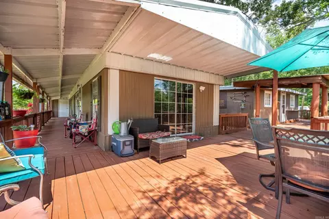 Exterior - 1734 Crosstrails Rd, De Queen, AR 71832 photo 3 of 12