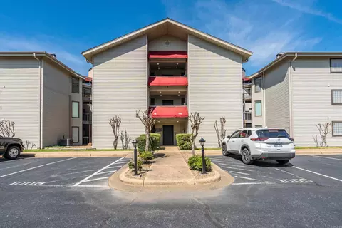 101 Long Island Dr #905, Hot Springs, AR 71913