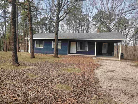 813 Sawmill Rd, Mountain View, AR 72560
