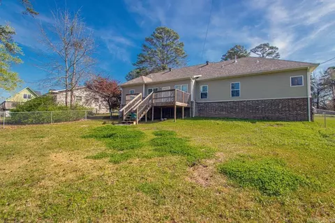 Exterior - 1812 E Lakeview, Benton, AR 72015 photo 3 of 12