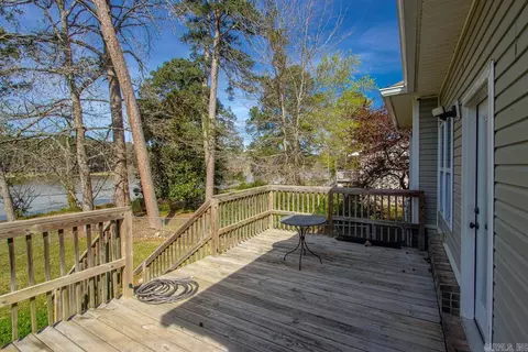 Exterior - 1812 E Lakeview, Benton, AR 72015 photo 5 of 12