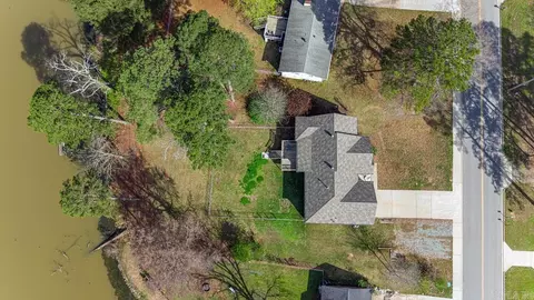 View/Area - 1812 E Lakeview, Benton, AR 72015 photo 9 of 10