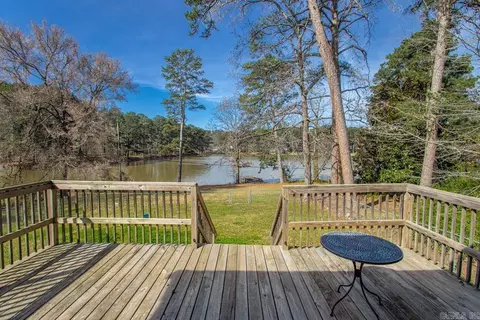Exterior - 1812 E Lakeview, Benton, AR 72015 photo 4 of 12