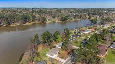 View/Area - 1812 E Lakeview, Benton, AR 72015 photo 3 of 10