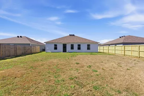 Exterior - 28 Candlelight Dr, Conway, AR 72032 photo 6 of 6