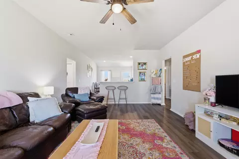 Living - 28 Candlelight Dr, Conway, AR 72032 photo 2 of 5