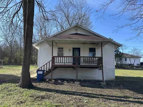 502 Walnut St, Flippin, AR 72634