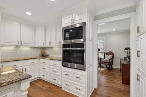 Kitchen - 1690 Mt Carmel Rd, Cabot, AR 72023 photo 3 of 6