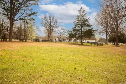 Exterior - 1690 Mt Carmel Rd, Cabot, AR 72023 photo 7 of 11