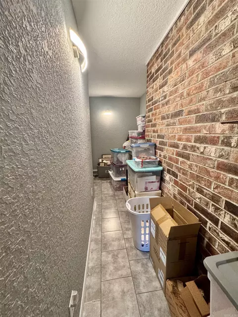 Entry Way - 6833 Leisure Loop, Ozark, AR 72949 photo 2 of 2