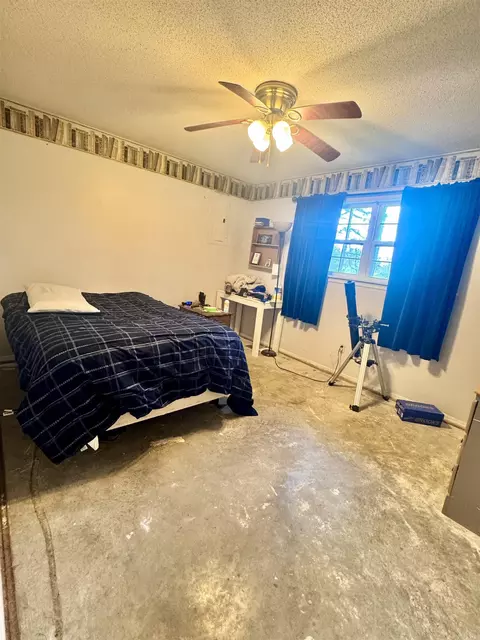 Bedroom - 6833 Leisure Loop, Ozark, AR 72949 photo 1 of 3