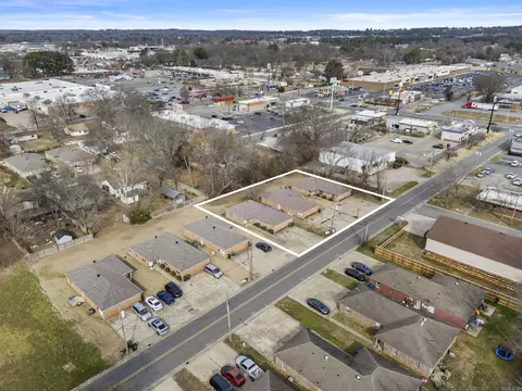View/Area - 723-727 731 Third Ave, Conway, AR 72032 photo 1 of 7