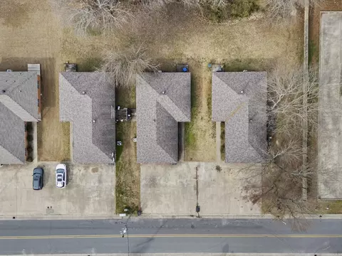 View/Area - 723-727 731 Third Ave, Conway, AR 72032 photo 2 of 7