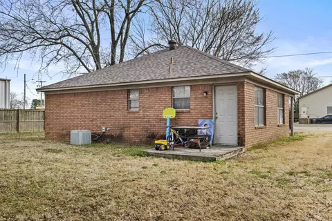 Exterior - 723-727 731 Third Ave, Conway, AR 72032 photo 5 of 5