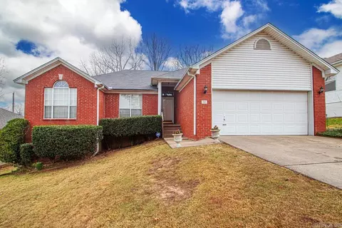 22 Springridge Dr, Little Rock, AR 72211