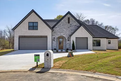 60 Lucia Ln, Maumelle, AR 72113