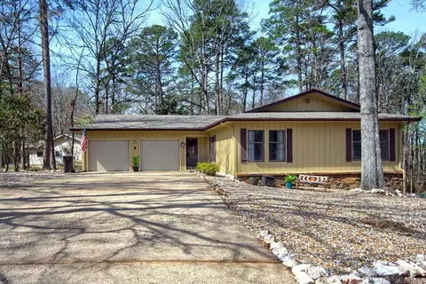 4 Sandez Ln, Hot Springs Village, AR 71909