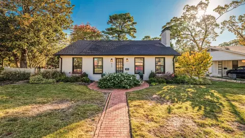 823 Ridgecrest Dr, Little Rock, AR 72205