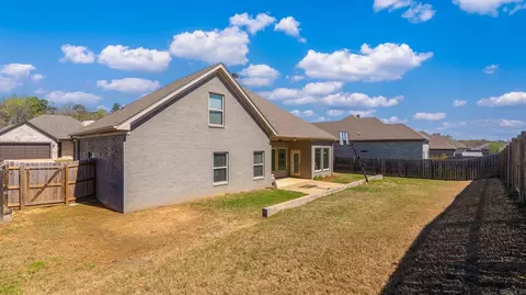 Exterior - 1709 Vine Maple Dr, Benton, AR 72019 photo 5 of 7