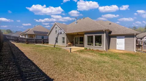 Exterior - 1709 Vine Maple Dr, Benton, AR 72019 photo 6 of 7